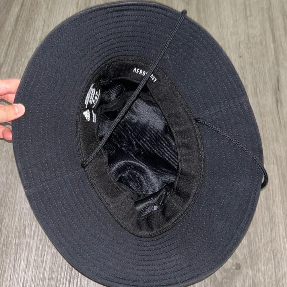 Adidas bucket hat